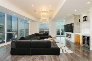 Photo #1: 2756934 Listing 