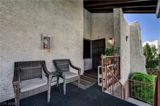 Photo #4: 2756942 Listing 