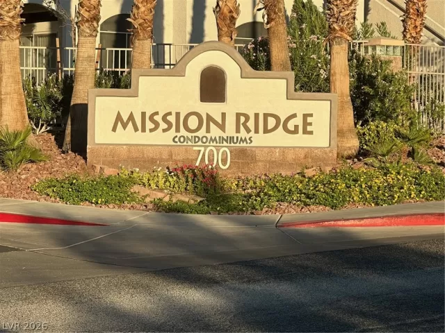 MLS: 2756975 Condo For Sale