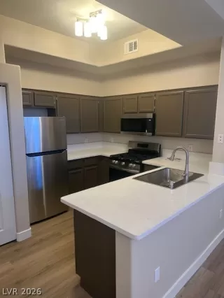 Photo #6: 2756975 Listing 