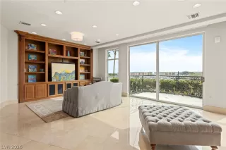 Photo #3: 2756979 Listing