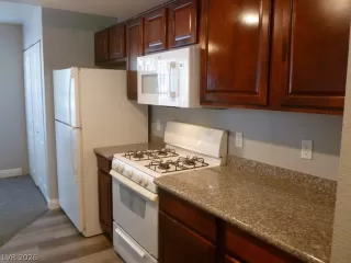 Photo #6: 2756982 Listing