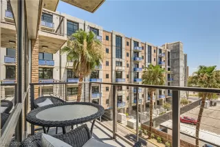 Photo #3: 2757035 Listing 