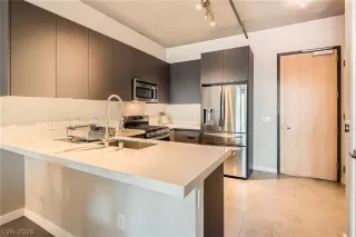 Photo #5: 2757035 Listing 