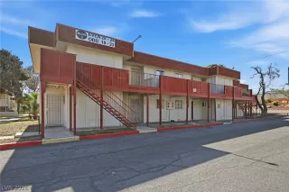 Photo #1: 2757046 Listing