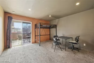 Photo #5: 2757046 Listing