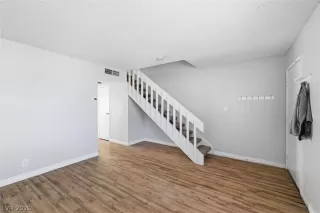 Photo #3: 2757047 Listing 