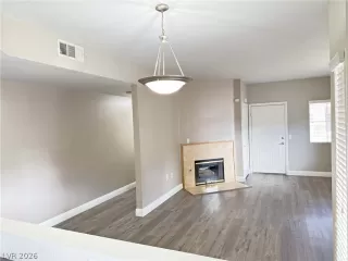 Photo #4: 2757056 Listing