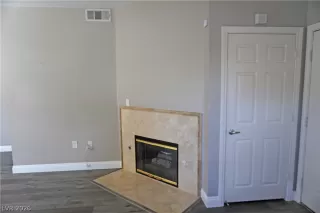 Photo #5: 2757056 Listing