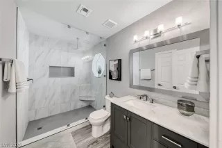 Photo #1: 2757057 Listing