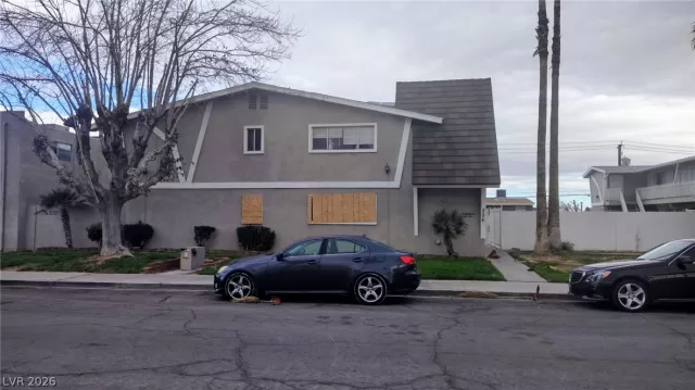 MLS: 2757063 Condo For Sale