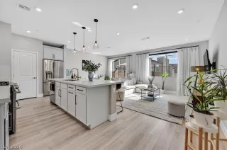 Photo #4: 2757082 Listing 