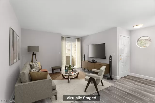 MLS: 2757096 Condo For Sale