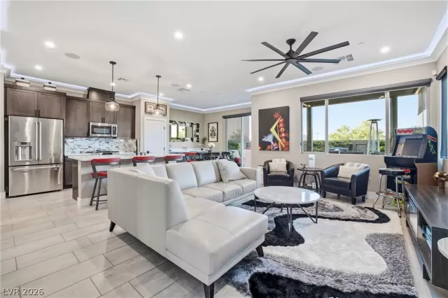 MLS: 2757110 Condo For Sale