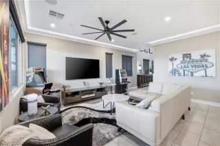 Photo #2: 2757110 Listing 