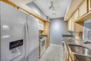 Photo #6: 2757117 Listing