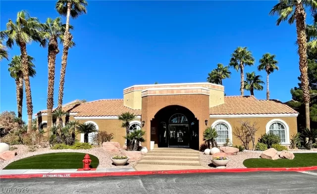 MLS: 2757146 Condo For Sale