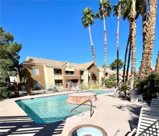 Photo #3: 2757146 Listing 