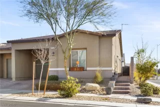 Photo #1: 2757160 Listing