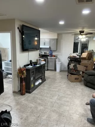 Photo #4: 2757170 Listing