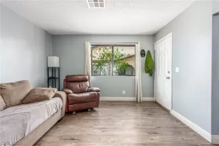 Photo #4: 2757230 Listing 