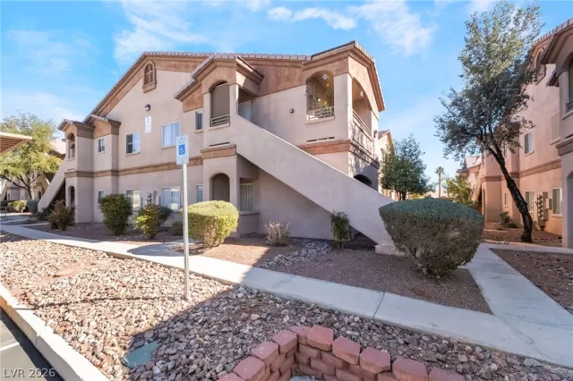 MLS: 2757246 Condo For Sale