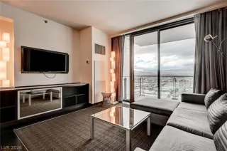 Photo #2: 2757282 Listing 