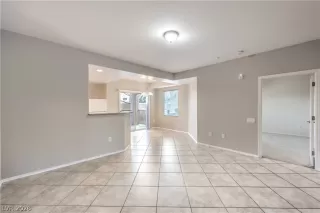 Photo #6: 2757306 Listing