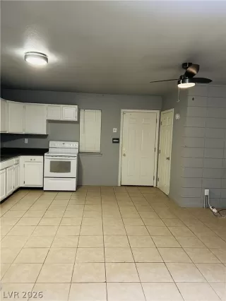 Photo #2: 2757309 Listing 