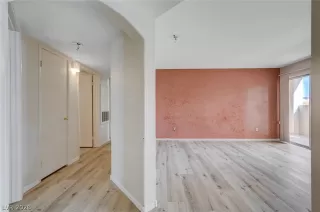 Photo #3: 2757341 Listing 