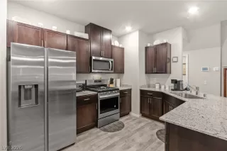 Photo #1: 2757379 Listing 