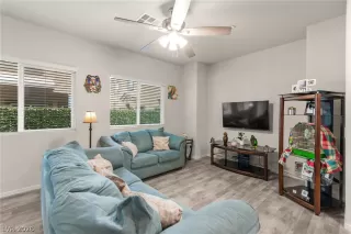 Photo #2: 2757379 Listing 