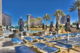 Photo #2: 2757459 Listing