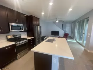 Photo #3: 2757526 Listing 