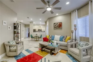 Photo #2: 2757533 Listing