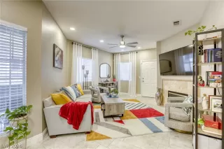 Photo #4: 2757533 Listing