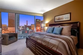 Photo #1: 2757589 Listing 