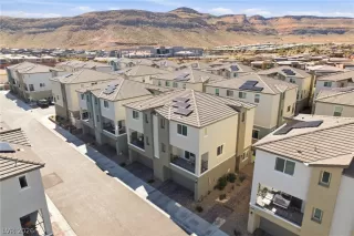 Photo #2: 2757602 Listing 