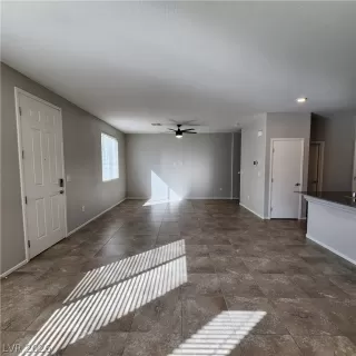 Photo #1: 2757603 Listing