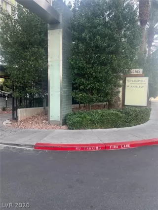 Photo #4: 2757631 Listing