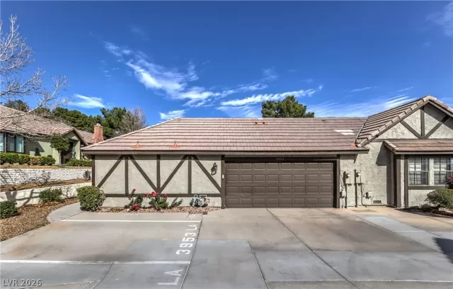 MLS: 2757668 Condo For Sale