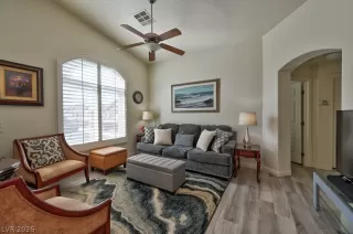 Photo #4: 2757708 Listing 