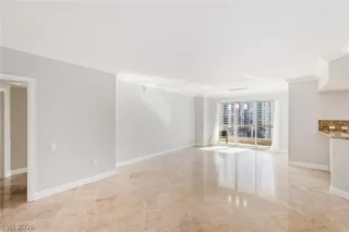 Photo #2: 2757715 Listing 