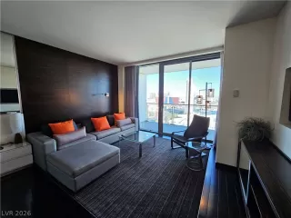 Photo #5: 2757730 Listing 