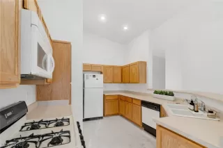 Photo #2: 2757739 Listing 