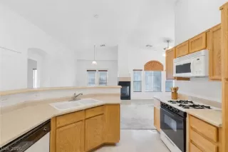 Photo #3: 2757739 Listing 