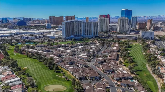 MLS: 2757776 Condo For Sale