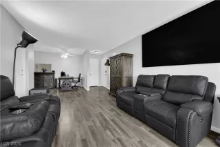 Photo #4: 2757776 Listing 