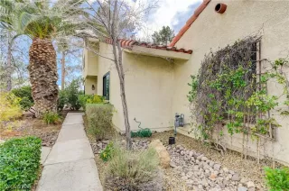 Photo #2: 2757784 Listing