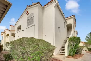 Photo #2: 2757828 Listing